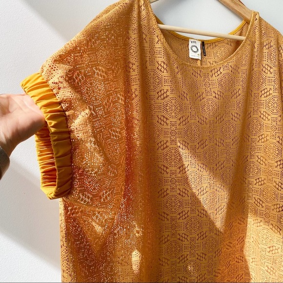 Anthro Akemi + Kin Bratton Yellow Gold Lace Top L - Picture 5 of 14